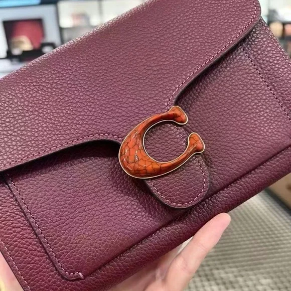 COACH Tabby Chain Clutch Wine Pebble Leather Crossboday BagNWT